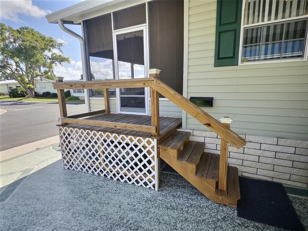 136 Pindo Palm Street W - Photo 25