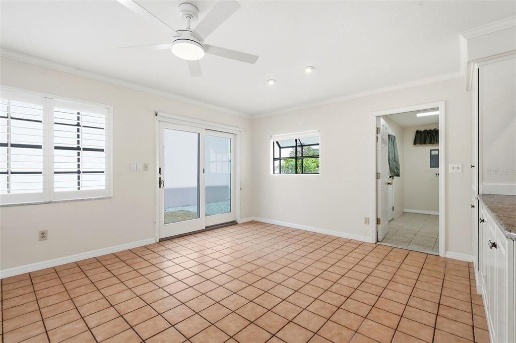 345 Bailey Street - Photo 18