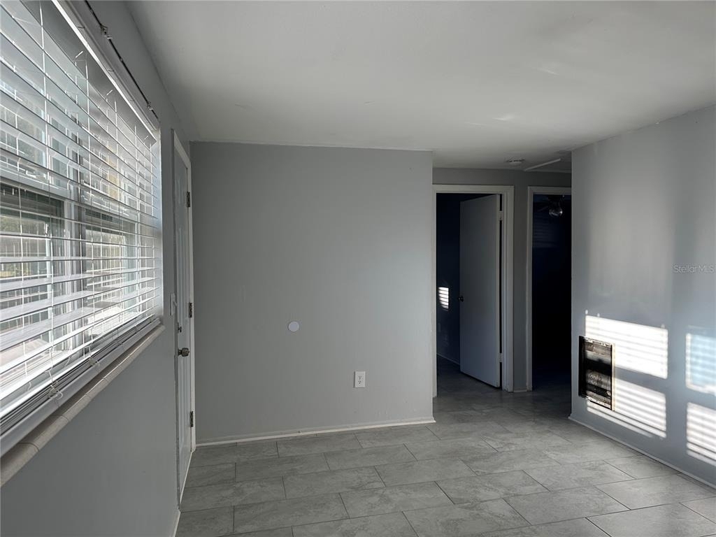 351 50th Avenue N - Photo 7