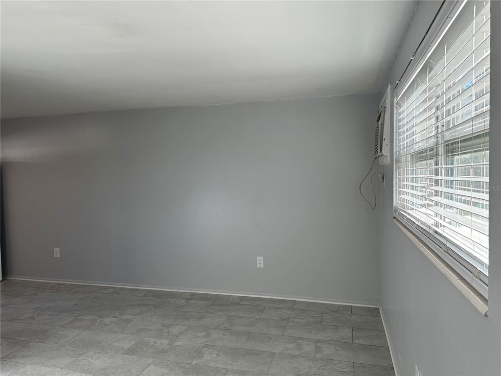 351 50th Avenue N - Photo 6