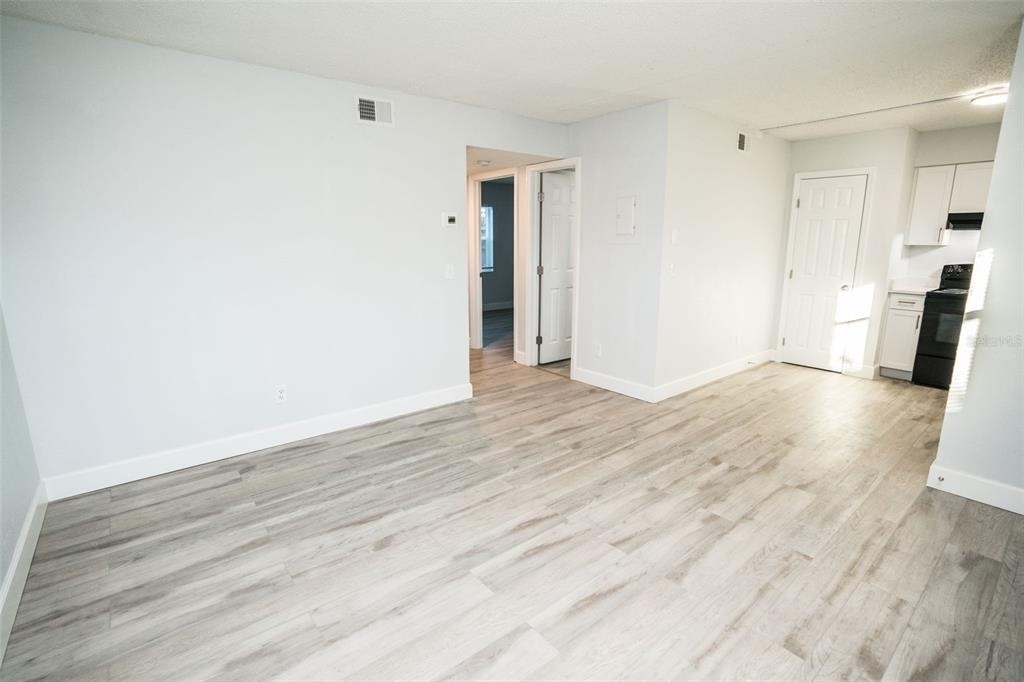 11314 N 52nd Street - Photo 5