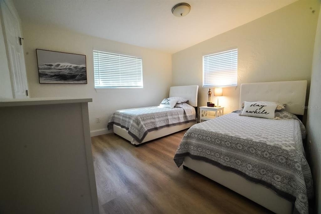 1639 St Catherine Drive W - Photo 14