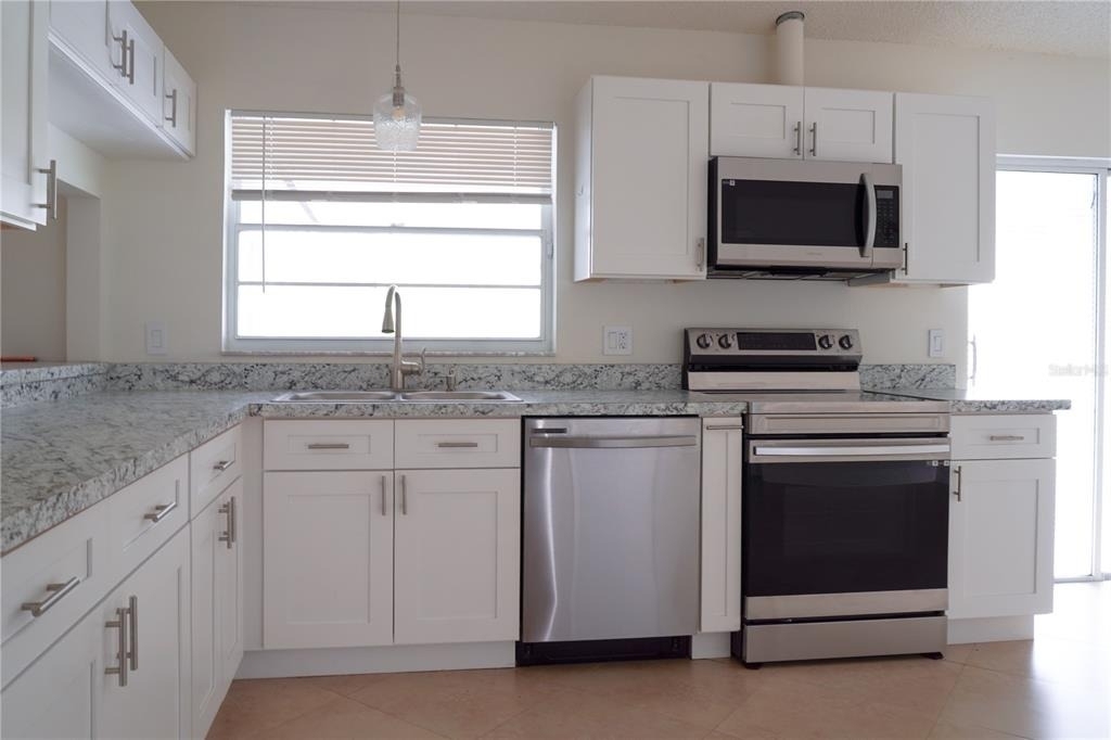 970 Amy Ridge Court - Photo 9