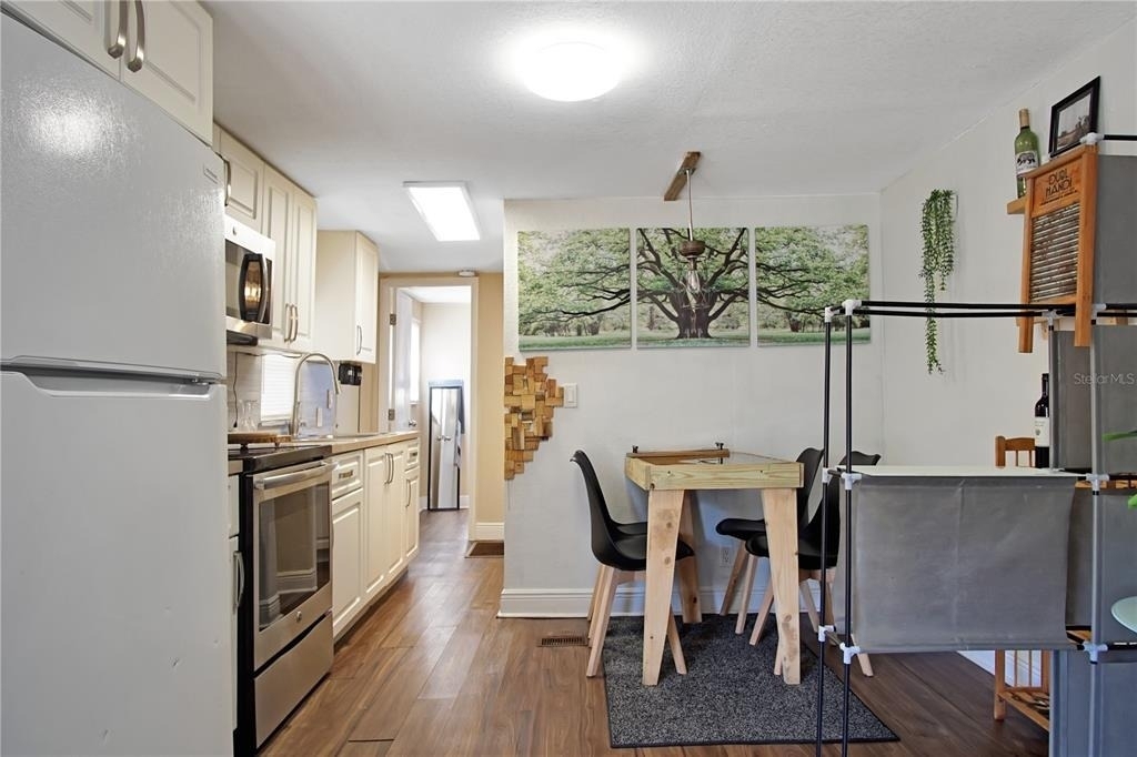 26 Forest Drive - Photo 3