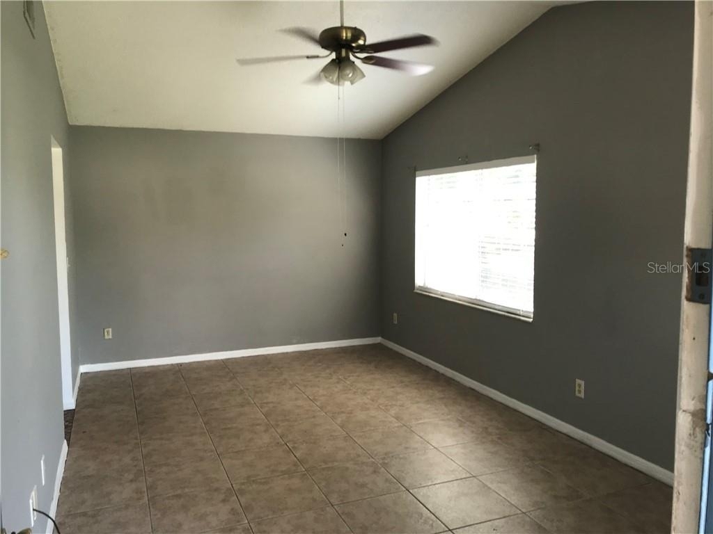 2415 S Cedar Avenue - Photo 9