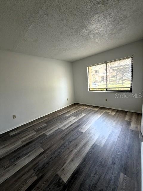 498 Club Drive - Photo 16