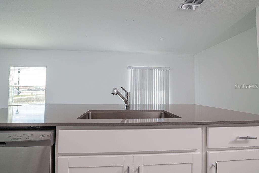 2821 Armstrong Avenue - Photo 9