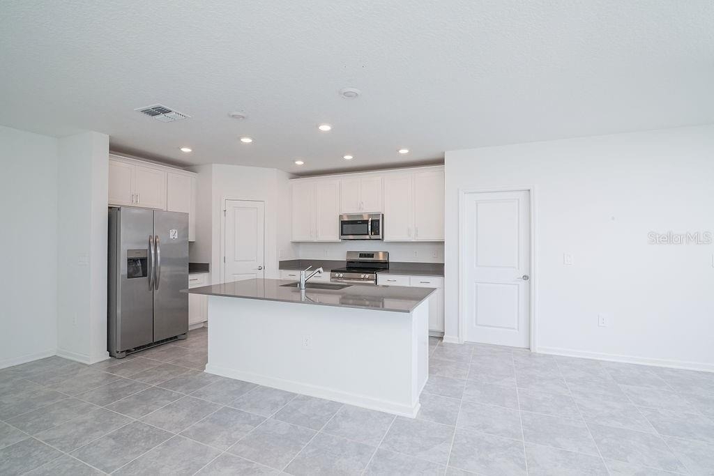 2821 Armstrong Avenue - Photo 11