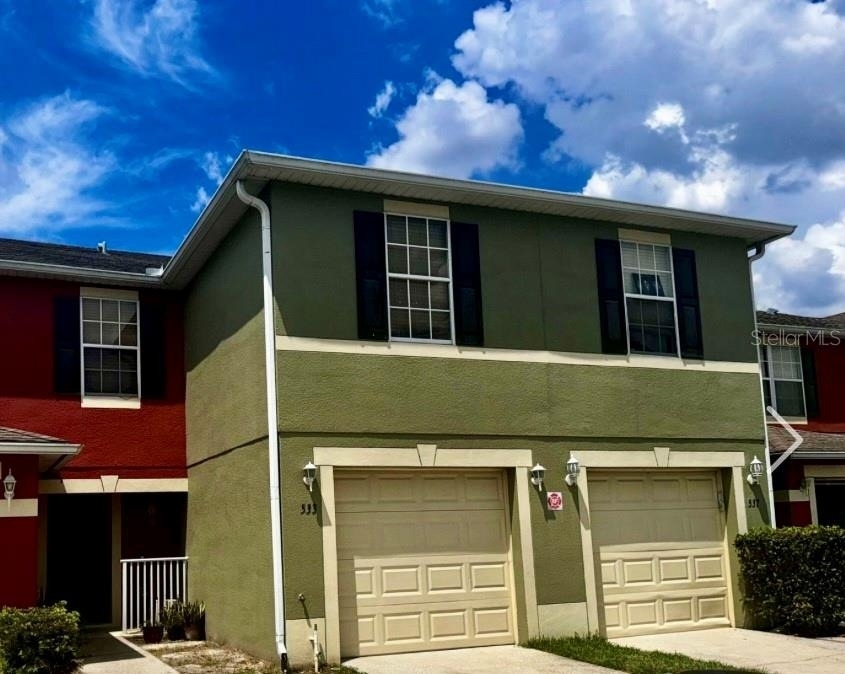 533 Cresting Oak Circle - Photo 0