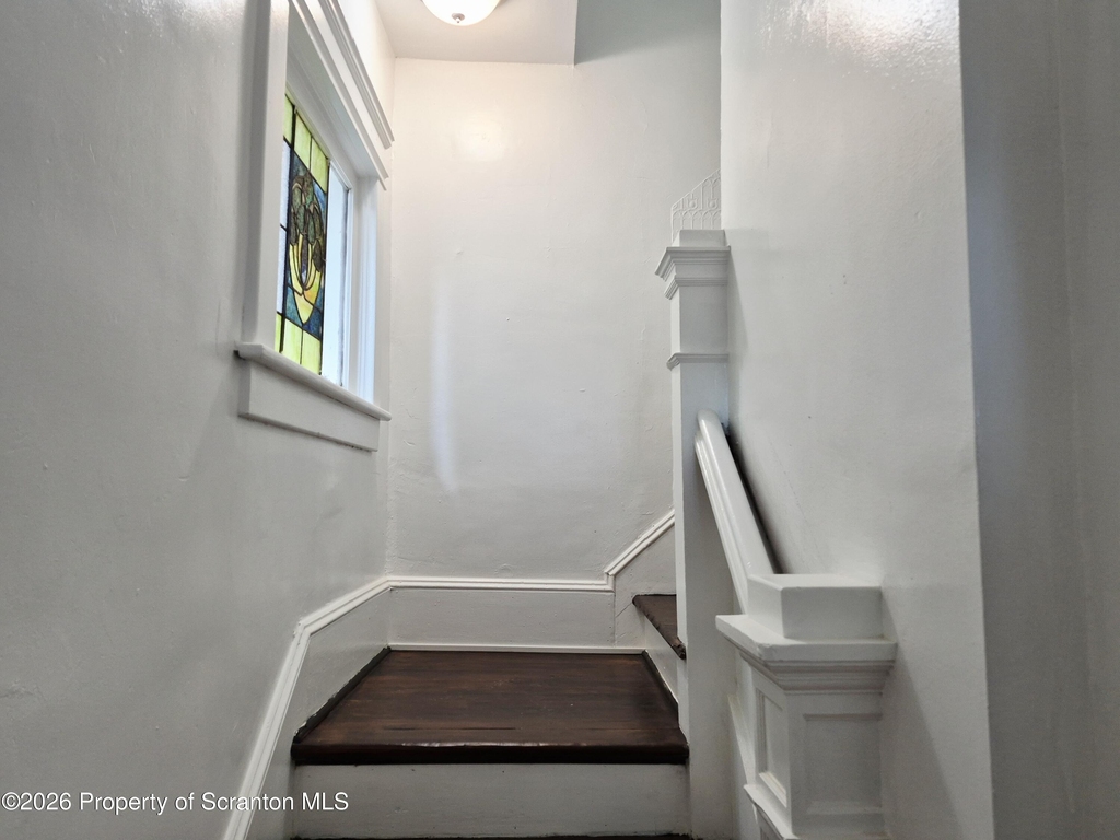 215 Taft Street - Photo 11