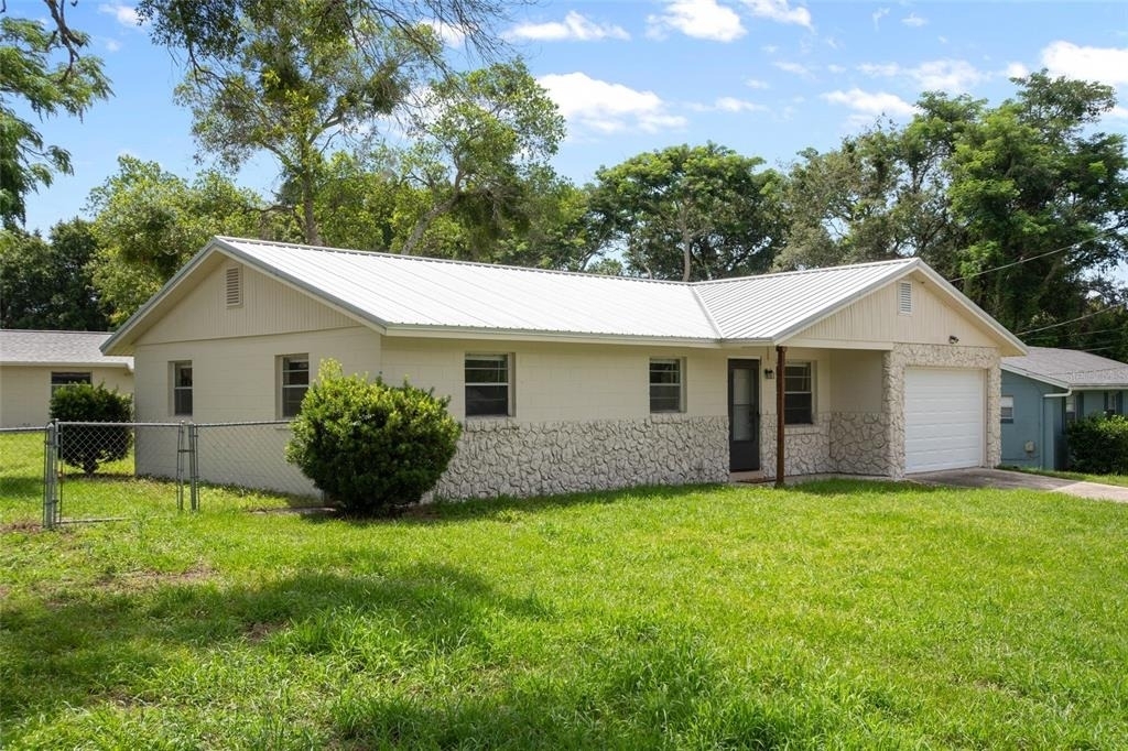 111 Amigos Road - Photo 1
