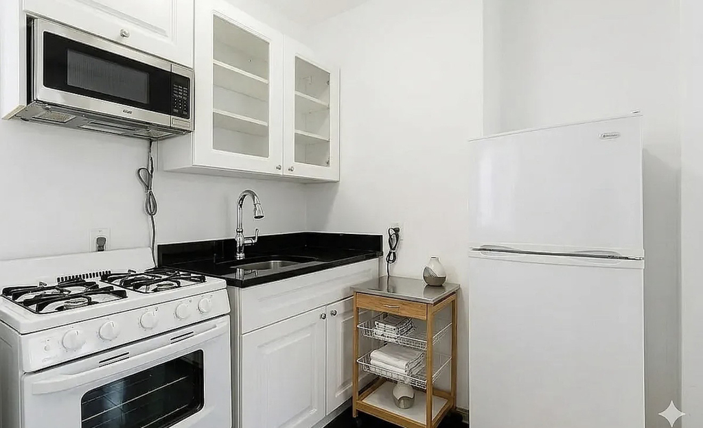 18 King Street - Photo 1