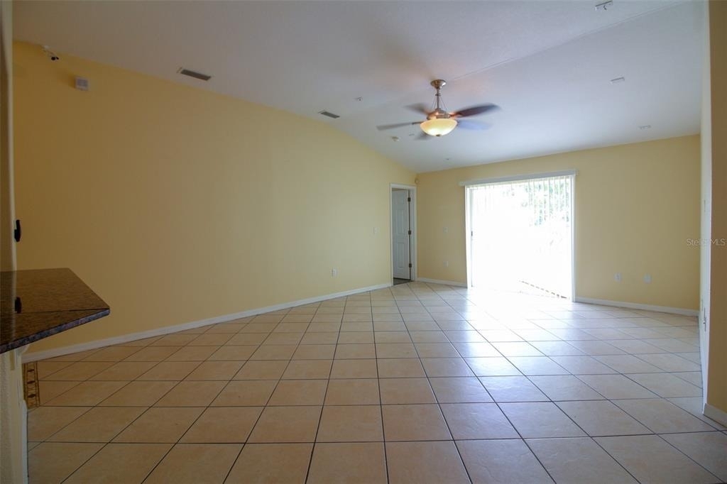 1702 Holton Road - Photo 6