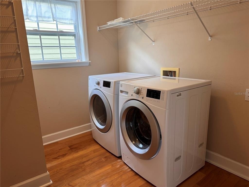 5020 Nw 10th Place - Photo 5
