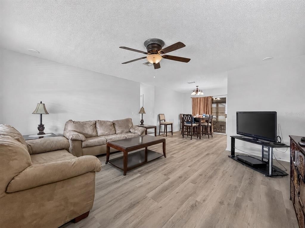 1222 Santos Place - Photo 2