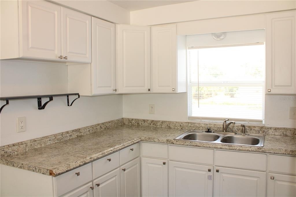 3316 W 26th Street - Photo 2