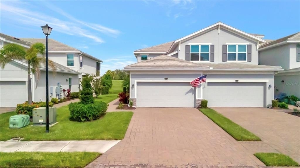 947 Tidewater Shores Loop - Photo 0