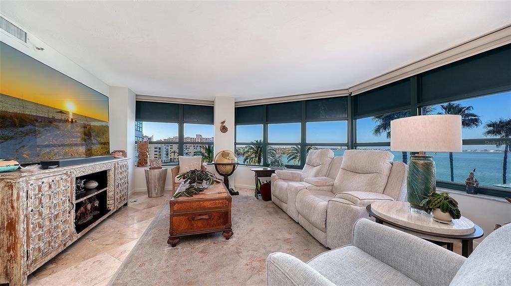 888 Boulevard Of The Arts - Photo 9