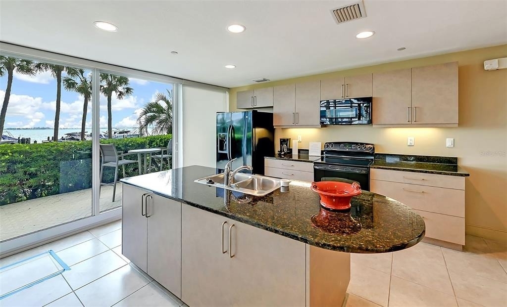 888 Boulevard Of The Arts - Photo 42