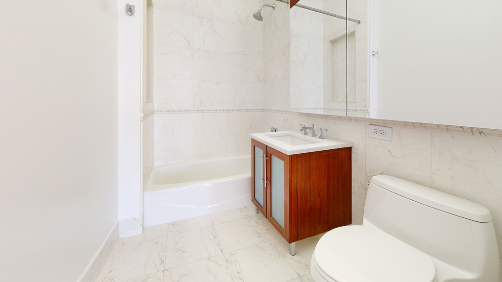 808 Columbus Ave - Photo 4