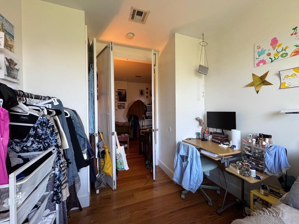 869 Park Avenue - Photo 5
