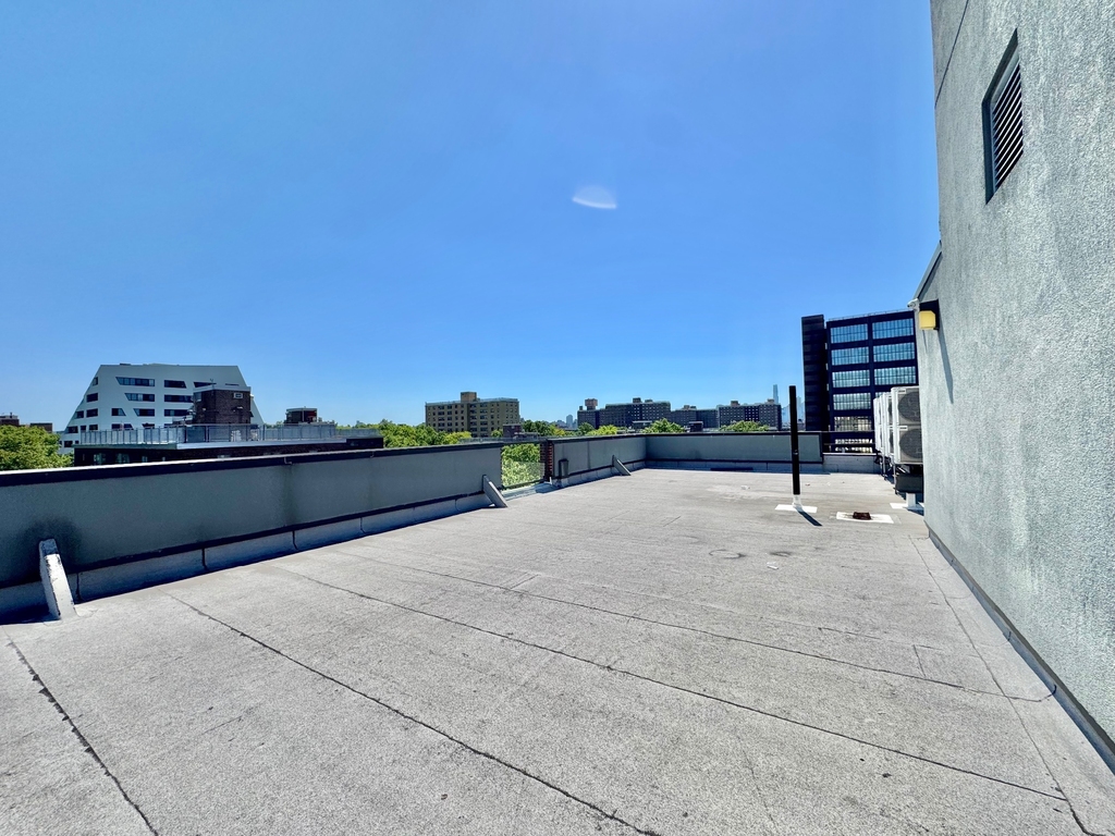 869 Park Avenue - Photo 1