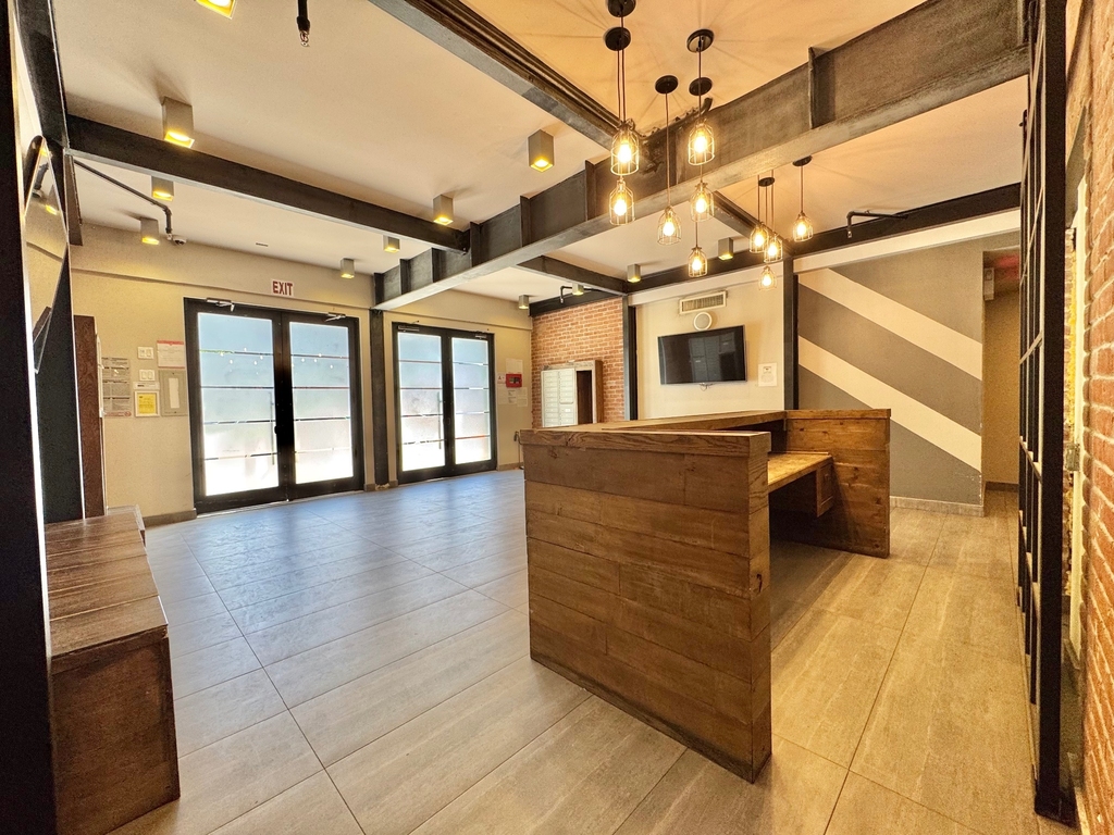 869 Park Avenue - Photo 10