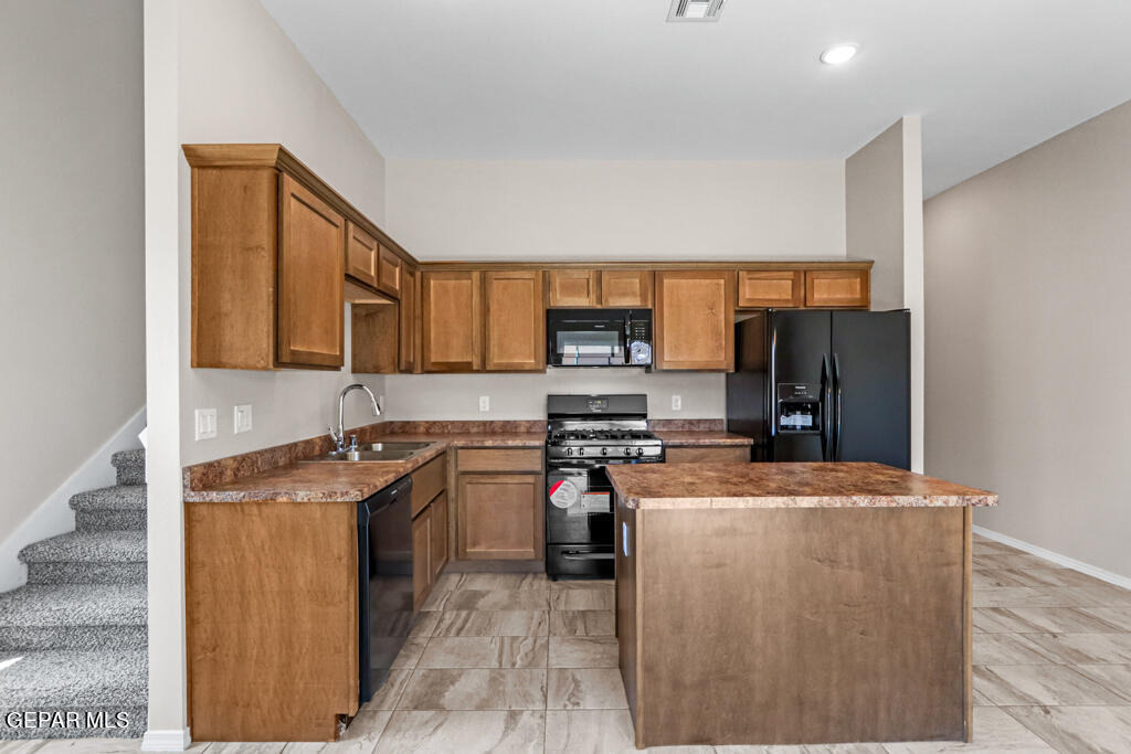 806 Hc Gilbert Minjares Drive - Photo 6