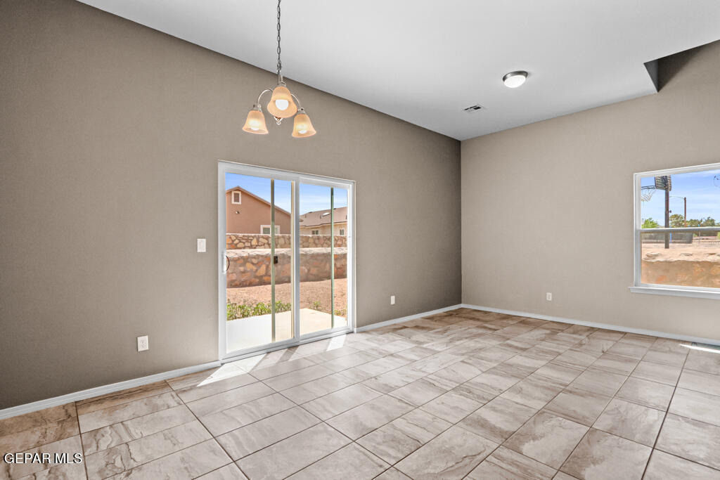 806 Hc Gilbert Minjares Drive - Photo 4
