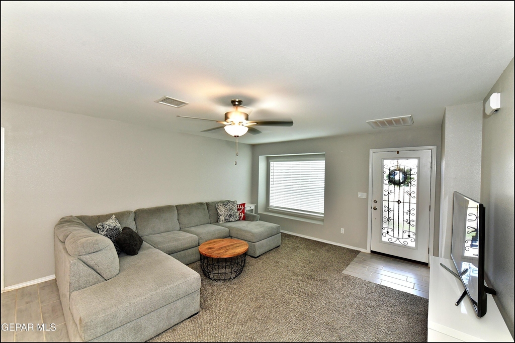 5129 Rose Elise Street - Photo 7