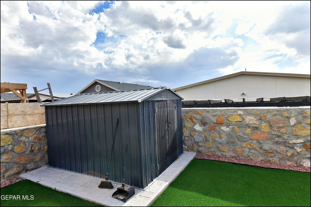 5129 Rose Elise Street - Photo 32