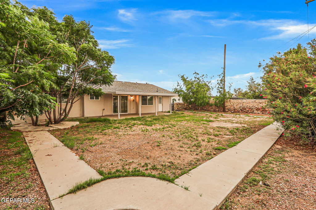 4609 Skylark Way - Photo 20