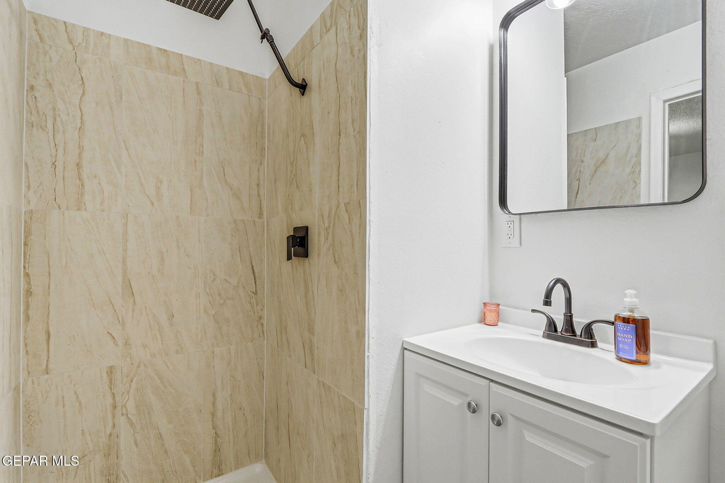 4609 Skylark Way - Photo 18