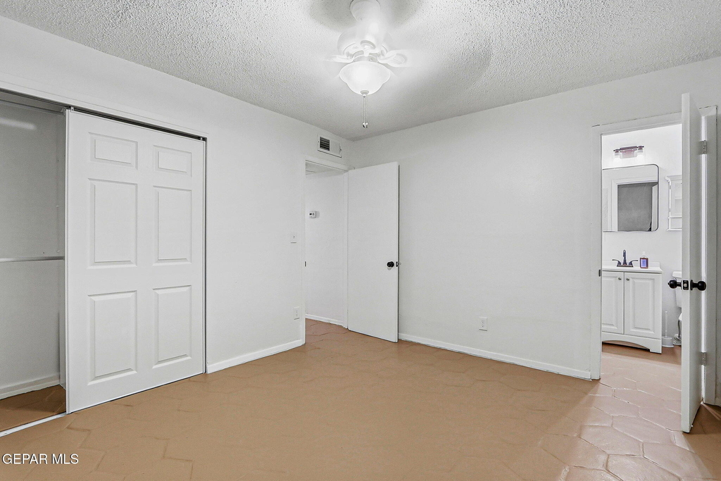 4609 Skylark Way - Photo 17