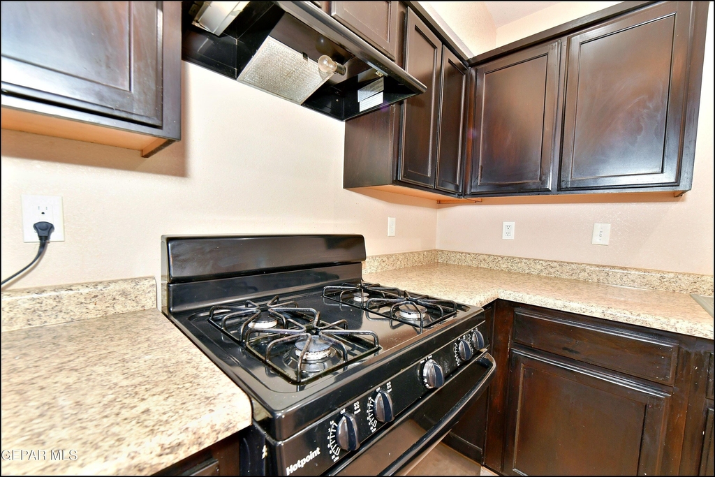 916 Villa Seca Drive - Photo 19