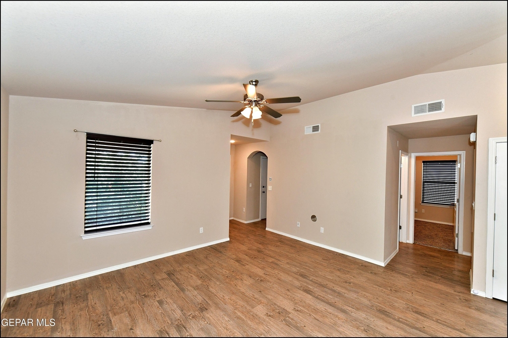 916 Villa Seca Drive - Photo 8