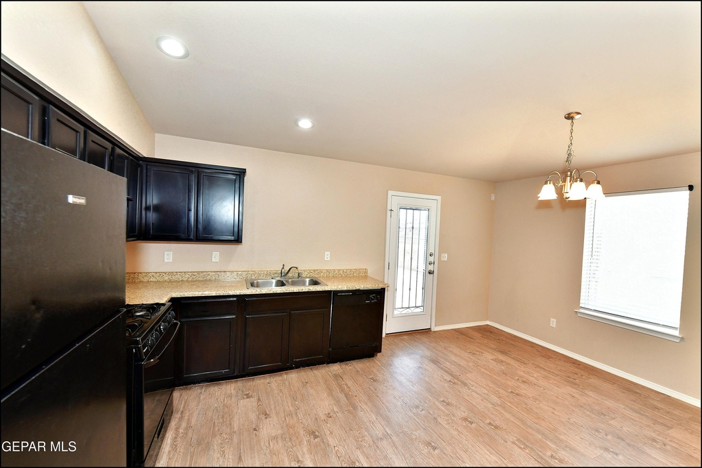 916 Villa Seca Drive - Photo 17