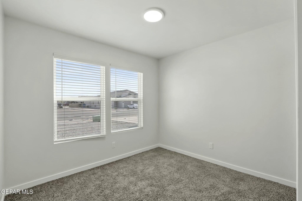 11496 Summer Drive - Photo 4