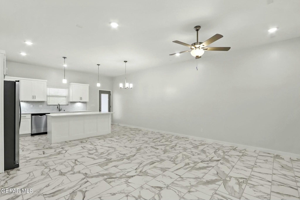11496 Summer Drive - Photo 8