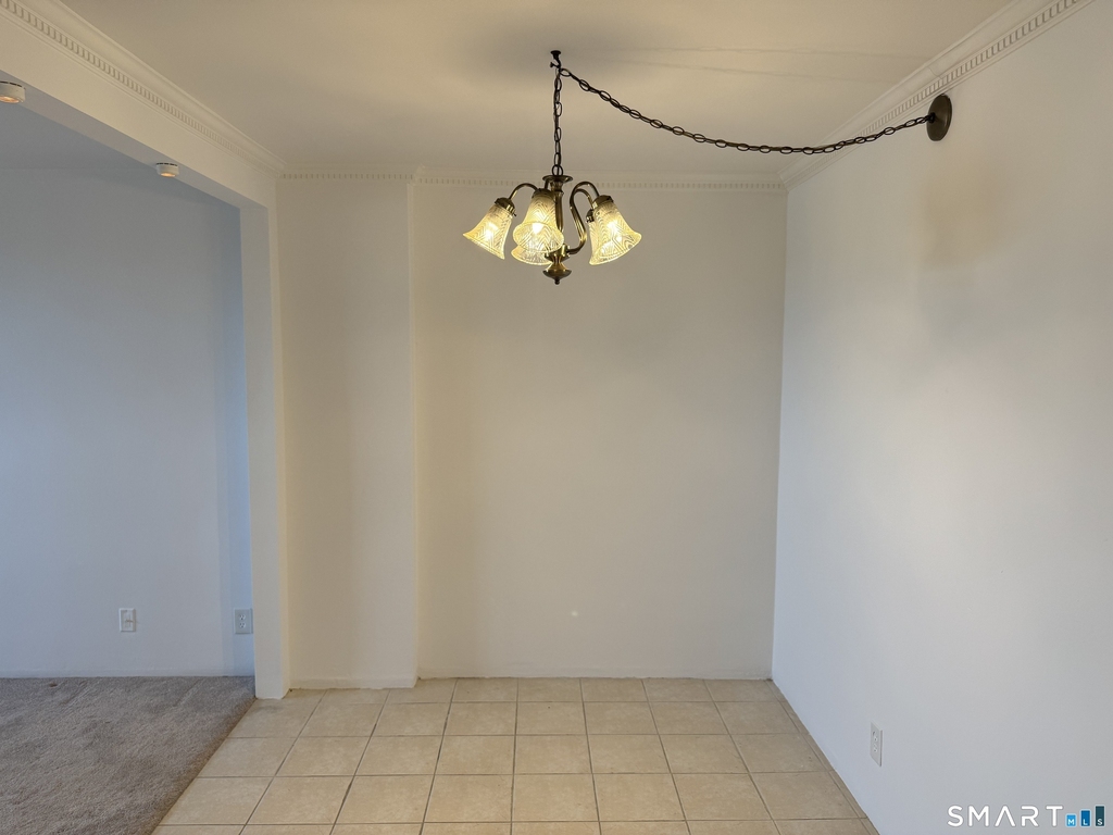 71 Strawberry Hill Avenue - Photo 0