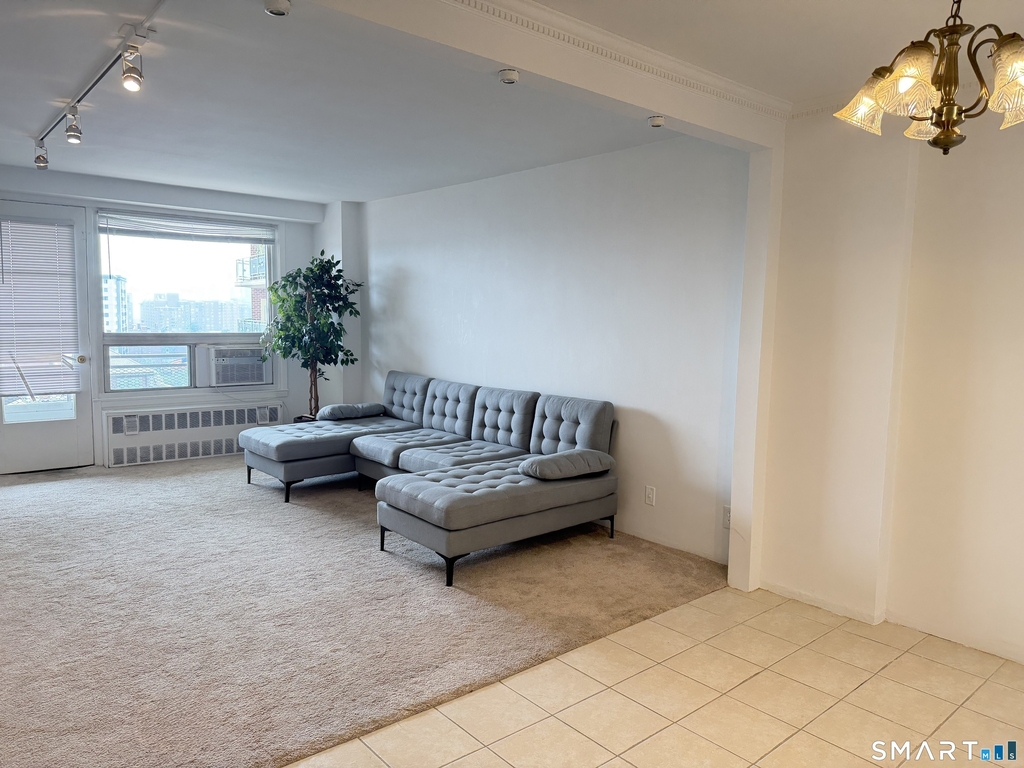 71 Strawberry Hill Avenue - Photo 6