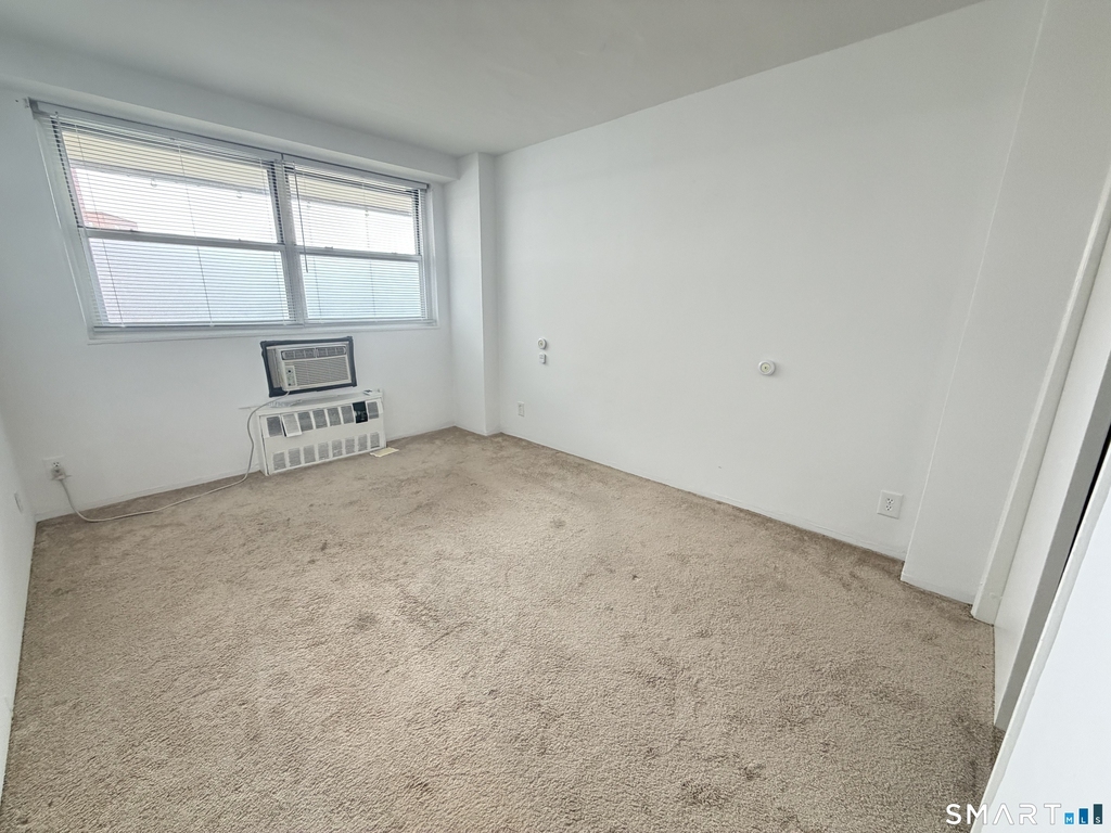 71 Strawberry Hill Avenue - Photo 10