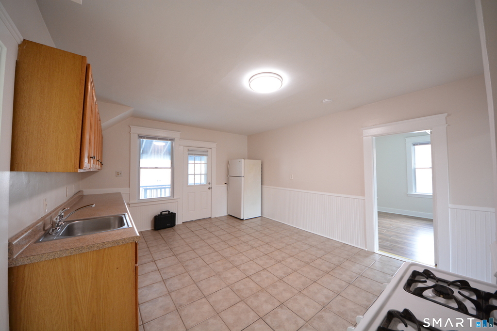 81 Myrtle Avenue - Photo 1