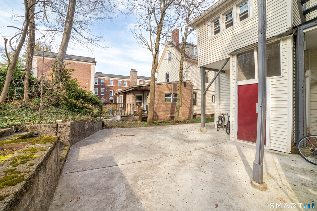 382 Whitney Avenue - Photo 3