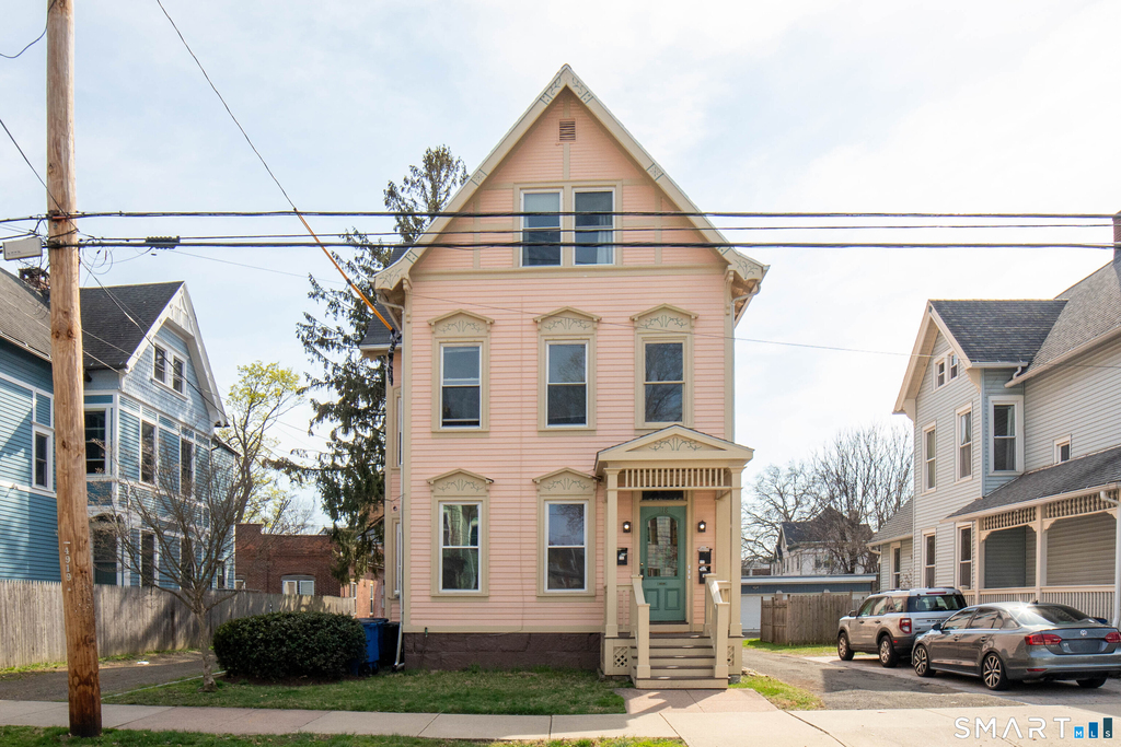 118 Lawrence Street - Photo 0