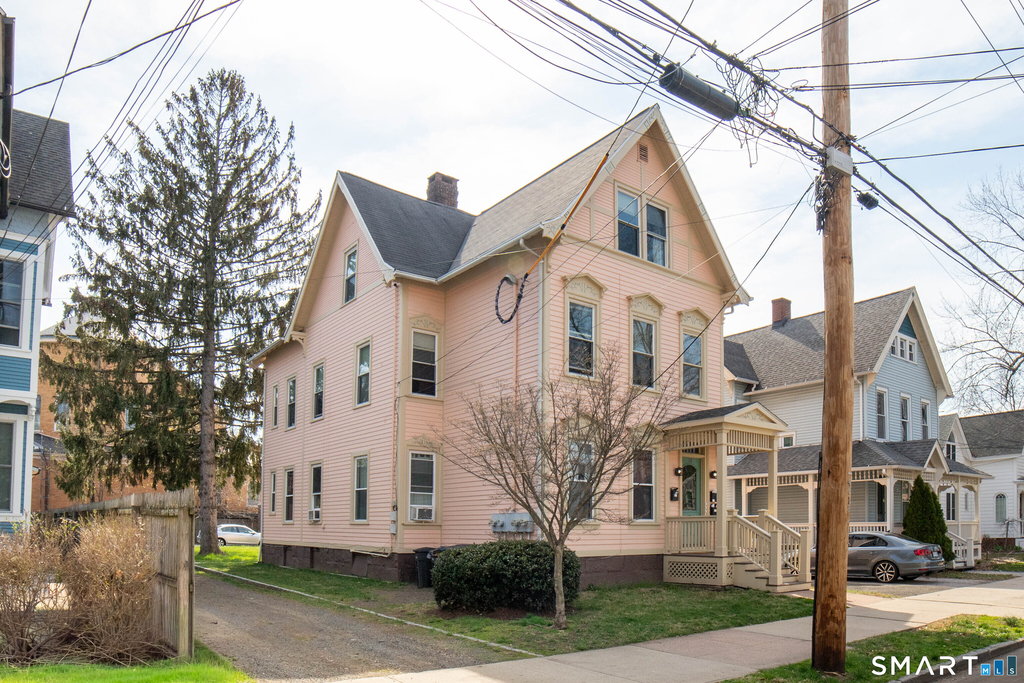 118 Lawrence Street - Photo 1