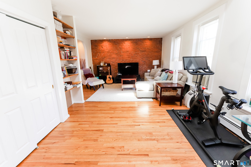 182 Chestnut Street - Photo 2