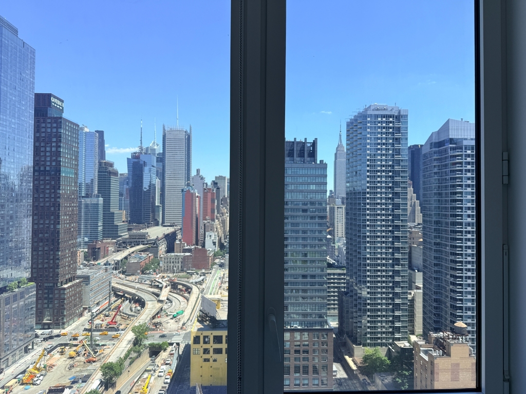 38th St & 11th Ave - Photo 3