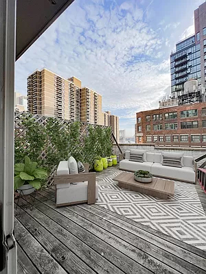 88 Fulton Street - Photo 9