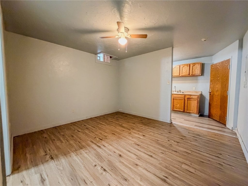 548 Hansen Ave - Photo 9